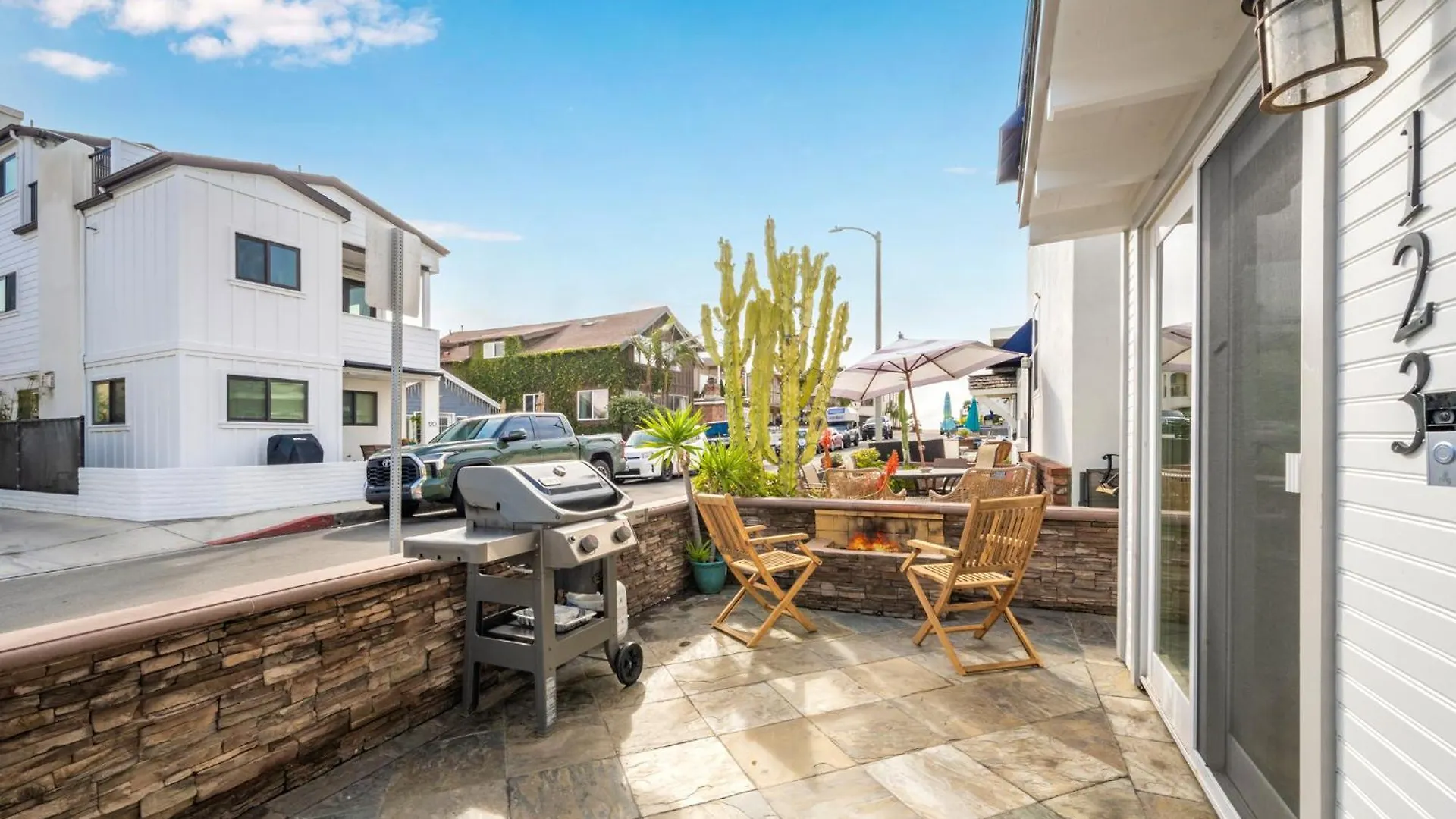 Freshly Renovated Beach House Steps To The Beach Newport Beach 0*,  United States