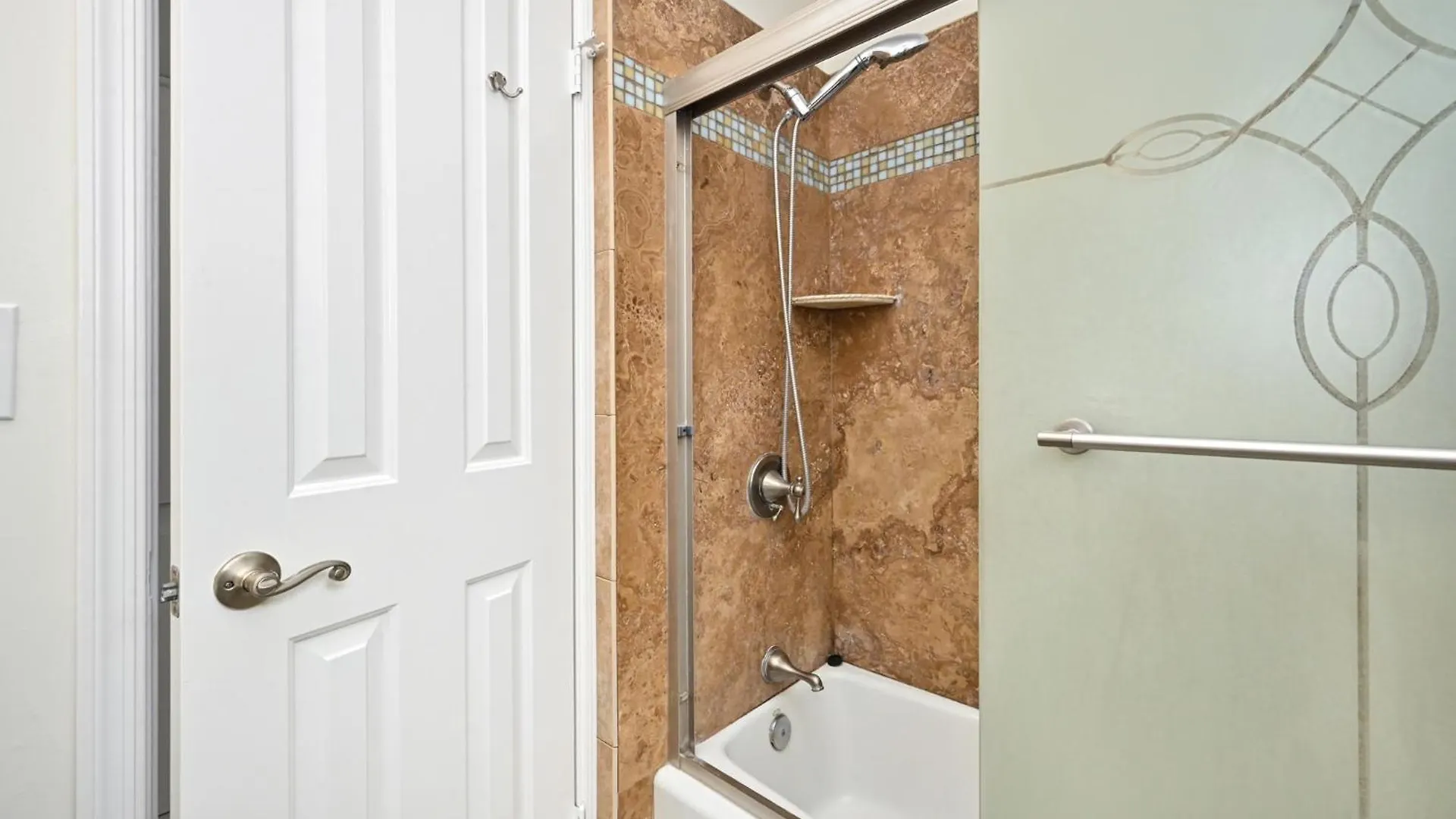 Freshly Renovated Beach House Steps To The Beach Newport Beach Casa vacanze
