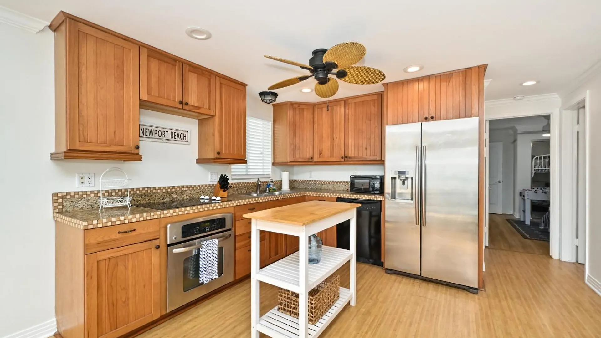 Casa vacanze Freshly Renovated Beach House Steps To The Beach Newport Beach